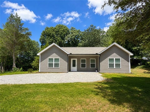 Homes For Sale - 4678 Miller Lake Road<br/> Gainesville, GA 30507