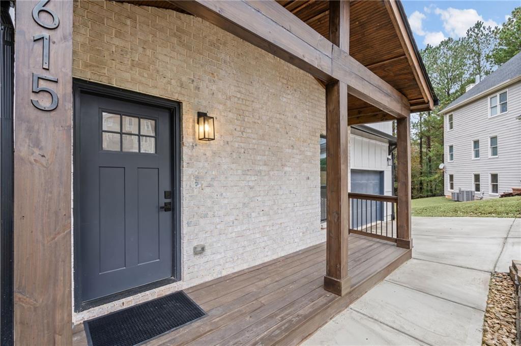 615 Piping Rock Point