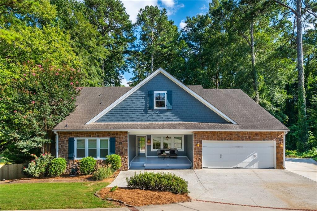 Your forever home awaits in one of Walton High School's most conveniently located neighborhoods: Kings Cove — where two primary suites, timeless updates, and endless space create the ultimate East Cobb lifestyle!
Imagine mornings on the screened porch overlooking a flat backyard perfect for play, summer cookouts on the flagstone patio, and evenings spent with friends across three levels of entertaining space. Whether you’re hosting a crowd, enjoying quiet family time, or welcoming extended guests, this home adapts beautifully to every season of life. Highlights you’ll love: Two primary suites — one on the main level, ideal for multi-generational living or long-term guests...
Updated kitchen & baths with stainless steel appliances, including new cooktop (2021) new refrigerator (2024) & dishwasher (2023)...3 levels of living space featuring 3 family rooms, finished terrace with Kitchenette, family room, bed/bath, storage and more, and open main level! Peace of mind upgrades include: newer Hardie plank siding/insulation, new plumbing throughout (no copper!), replaced HVAC & water heater too!
Just a short walk to the neighborhood’s swim, tennis, and lake, this Kings Cove gem combines convenience, community, and comfort in one incredible package. Speaking of, Kings Cove is a wonderful and fun community of neighbors who enjoy Halloween parades and parties, Holiday get-togethers, and end of/back to school pool parties! You'll LOVE how close you are to I-75 (6 miles!), GA400 (5 miles!) and I-285 (4 miles!) which means getting to and from work will be fast! And you're only 5 or so minutes from Trader Joes, Whole Foods, Kroger, Publix, restaurants, doctors and more!
Don’t wait — homes like this in East Cobb’s top schools and most sought-after neighborhoods don’t last long. Schedule your showing today!