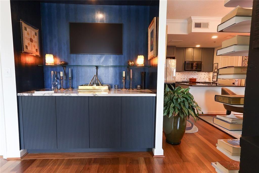 1101 Juniper Street NE 1411