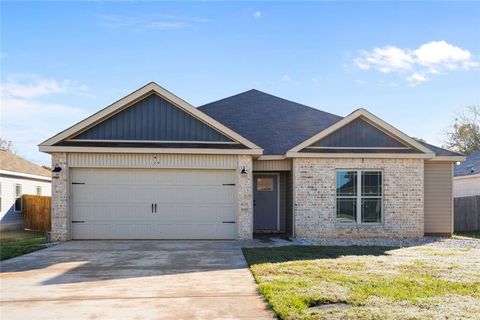 A home in Warner Robins