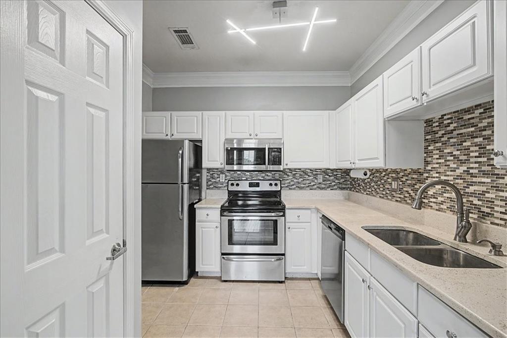1850 Cotillion Drive 1414