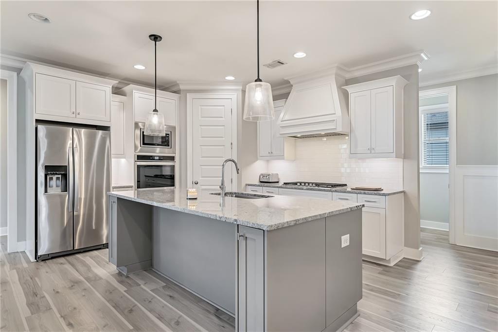 3220 Montebello Parkway