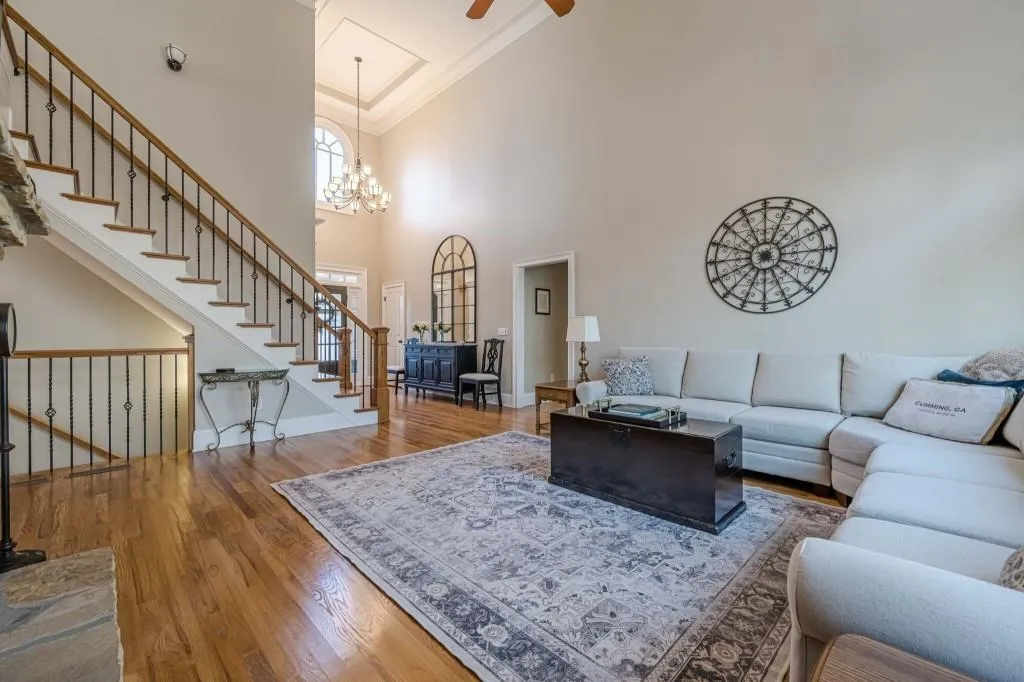 Cumming, Georgia 30040, United States, 5 Bedrooms Bedrooms, ,5 BathroomsBathrooms,Residential,Active,92191