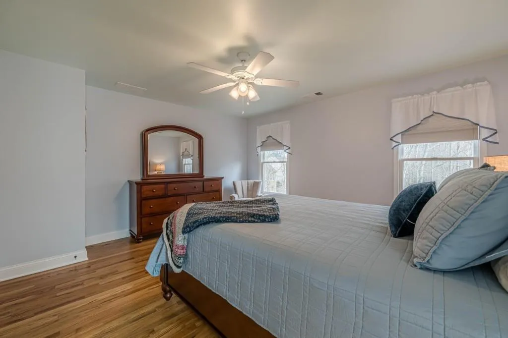 Cumming, Georgia 30040, United States, 5 Bedrooms Bedrooms, ,5 BathroomsBathrooms,Residential,Active,92191