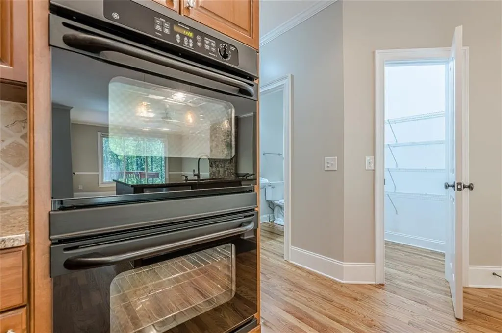 Cumming, Georgia 30040, United States, 5 Bedrooms Bedrooms, ,5 BathroomsBathrooms,Residential,Active,92191