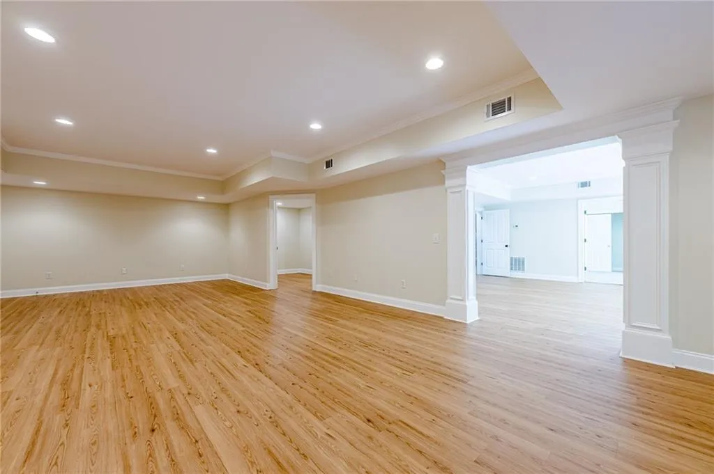 Cumming, Georgia 30040, United States, 5 Bedrooms Bedrooms, ,5 BathroomsBathrooms,Residential,Active,92191