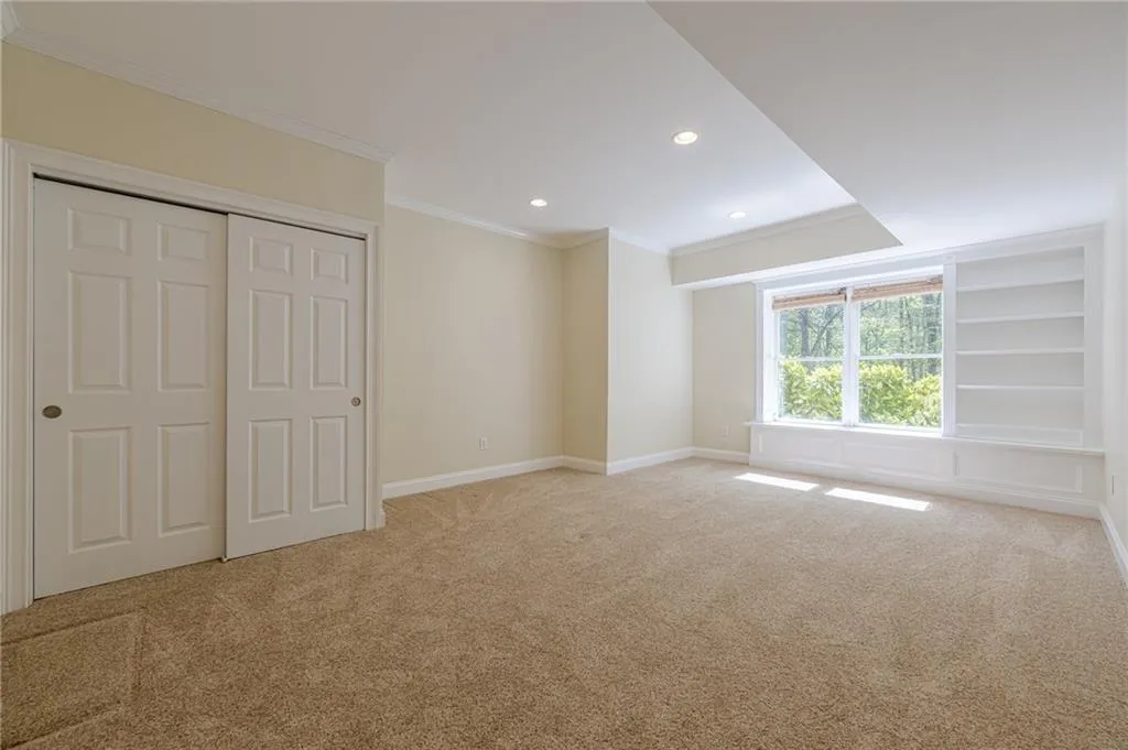 Cumming, Georgia 30040, United States, 5 Bedrooms Bedrooms, ,5 BathroomsBathrooms,Residential,Active,92191