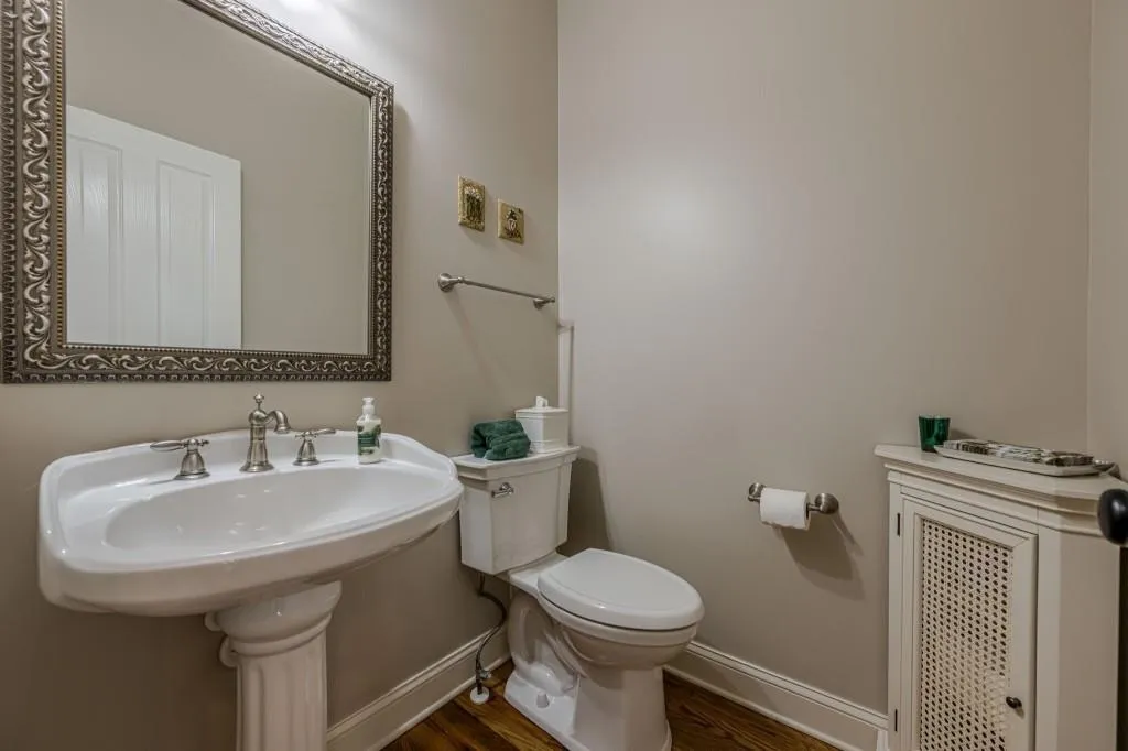 Cumming, Georgia 30040, United States, 5 Bedrooms Bedrooms, ,5 BathroomsBathrooms,Residential,Active,92191