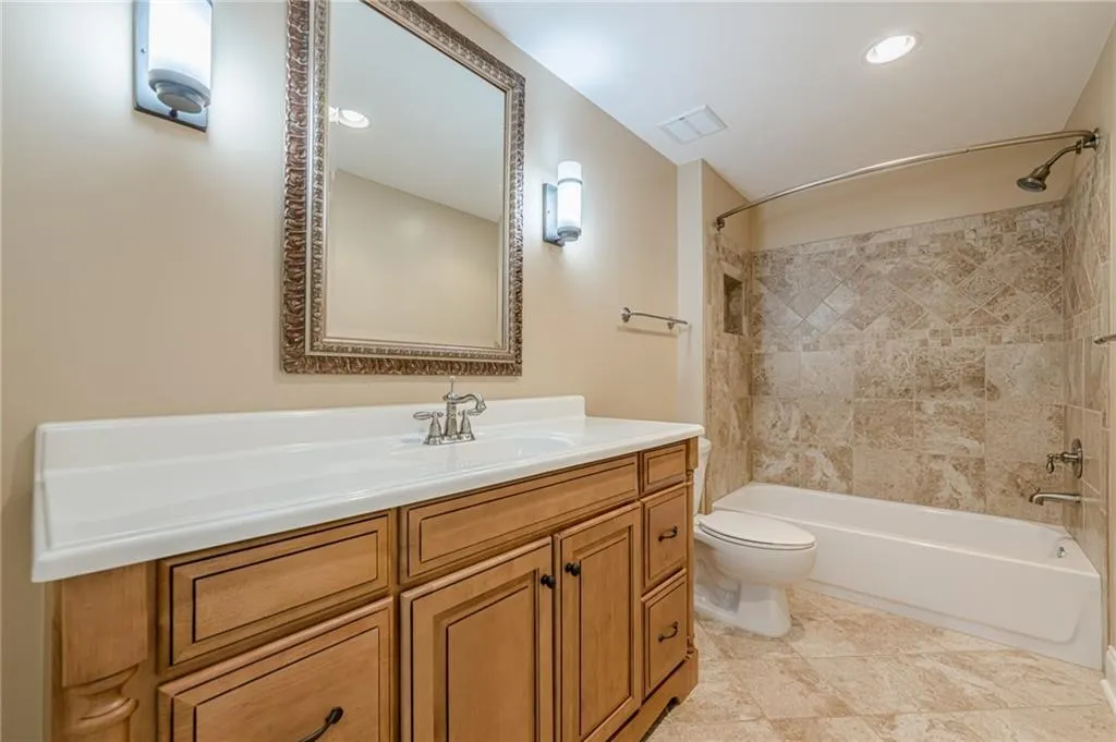 Cumming, Georgia 30040, United States, 5 Bedrooms Bedrooms, ,5 BathroomsBathrooms,Residential,Active,92191