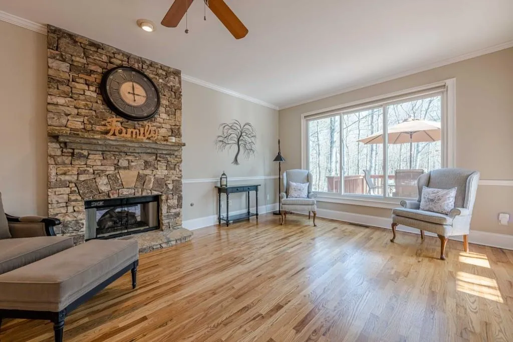 Cumming, Georgia 30040, United States, 5 Bedrooms Bedrooms, ,5 BathroomsBathrooms,Residential,Active,92191