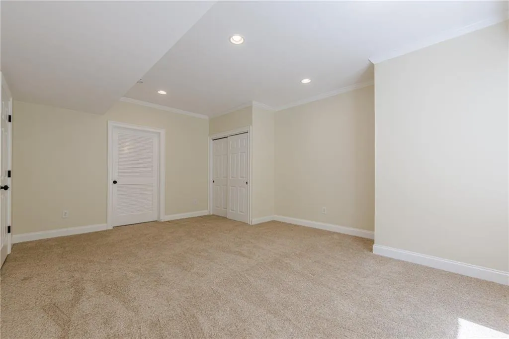 Cumming, Georgia 30040, United States, 5 Bedrooms Bedrooms, ,5 BathroomsBathrooms,Residential,Active,92191