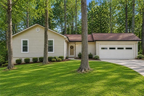 Homes For Sale - 1528 Corbin Place<br/> Marietta, GA 30008