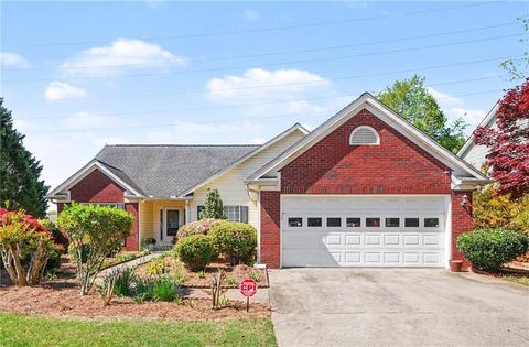 Homes For Sale - 2130 Saint Thomas Way<br/> Suwanee, GA 30024