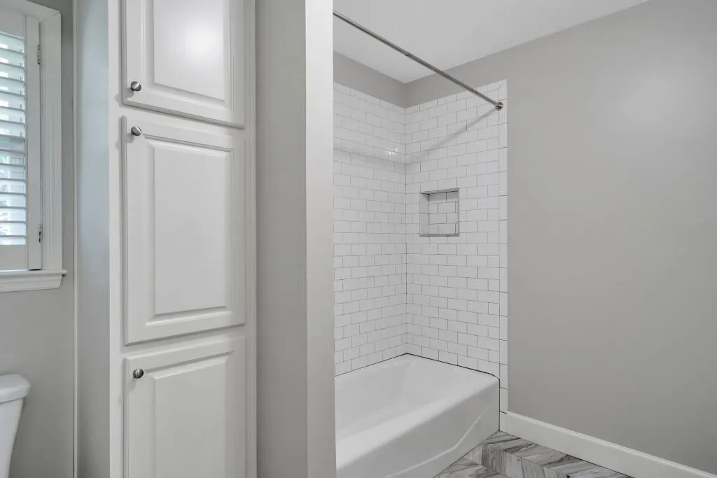 Brookhaven, Georgia 30319, United States, 3 Bedrooms Bedrooms, ,3 BathroomsBathrooms,Residential,Active,130978