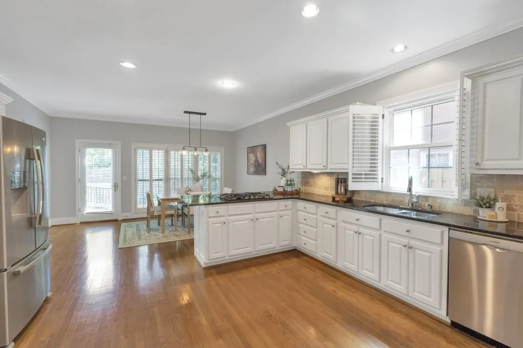 Brookhaven, Georgia 30319, United States, 3 Bedrooms Bedrooms, ,3 BathroomsBathrooms,Residential,Active,130978