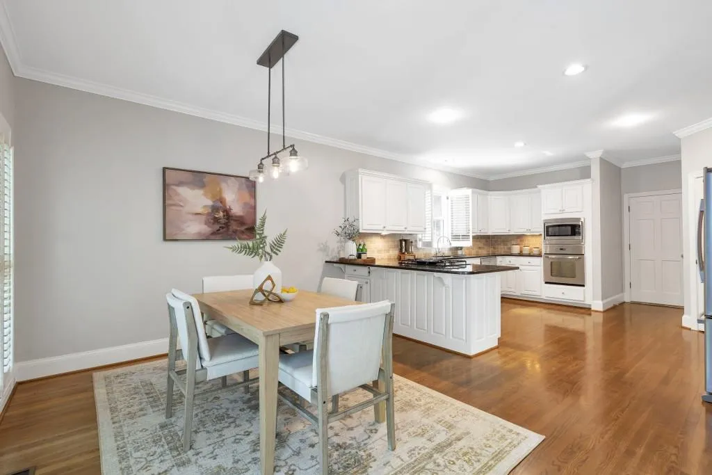 Brookhaven, Georgia 30319, United States, 3 Bedrooms Bedrooms, ,3 BathroomsBathrooms,Residential,Active,130978