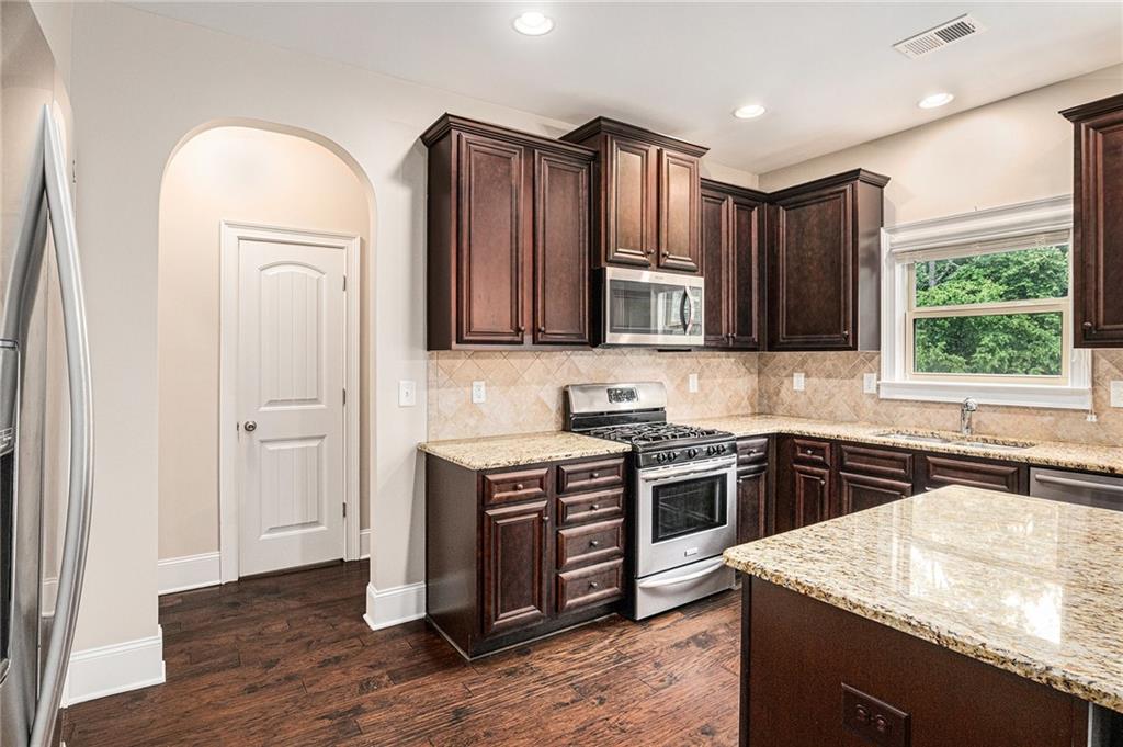 4910 Bucknell Trace, Cumming, Georgia image 10