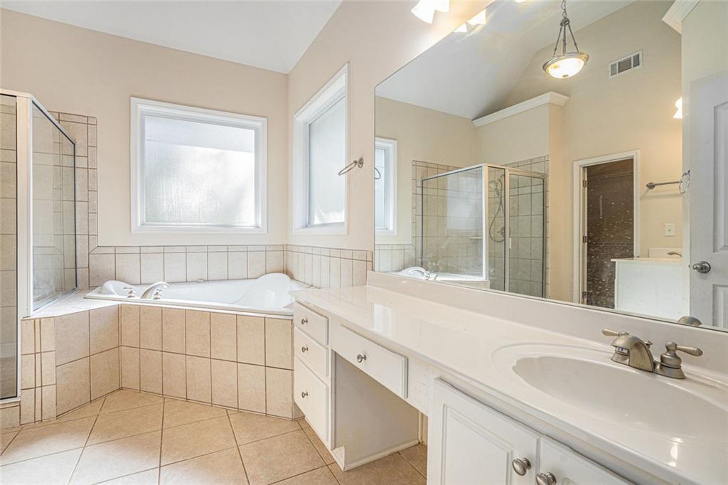 MAGNOLIA MANOR - Residential