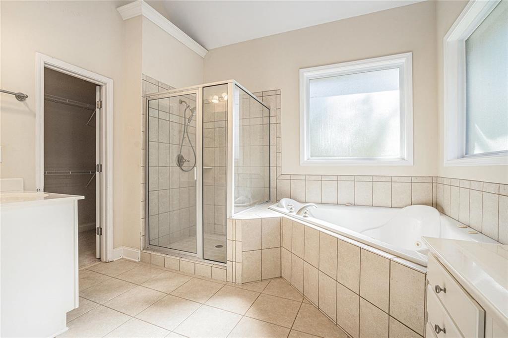 MAGNOLIA MANOR - Residential