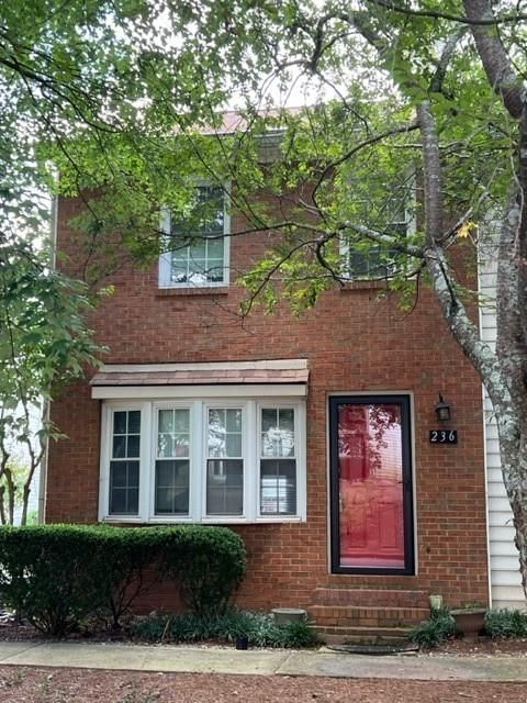 236 Chads Ford Way Roswell GA 30076