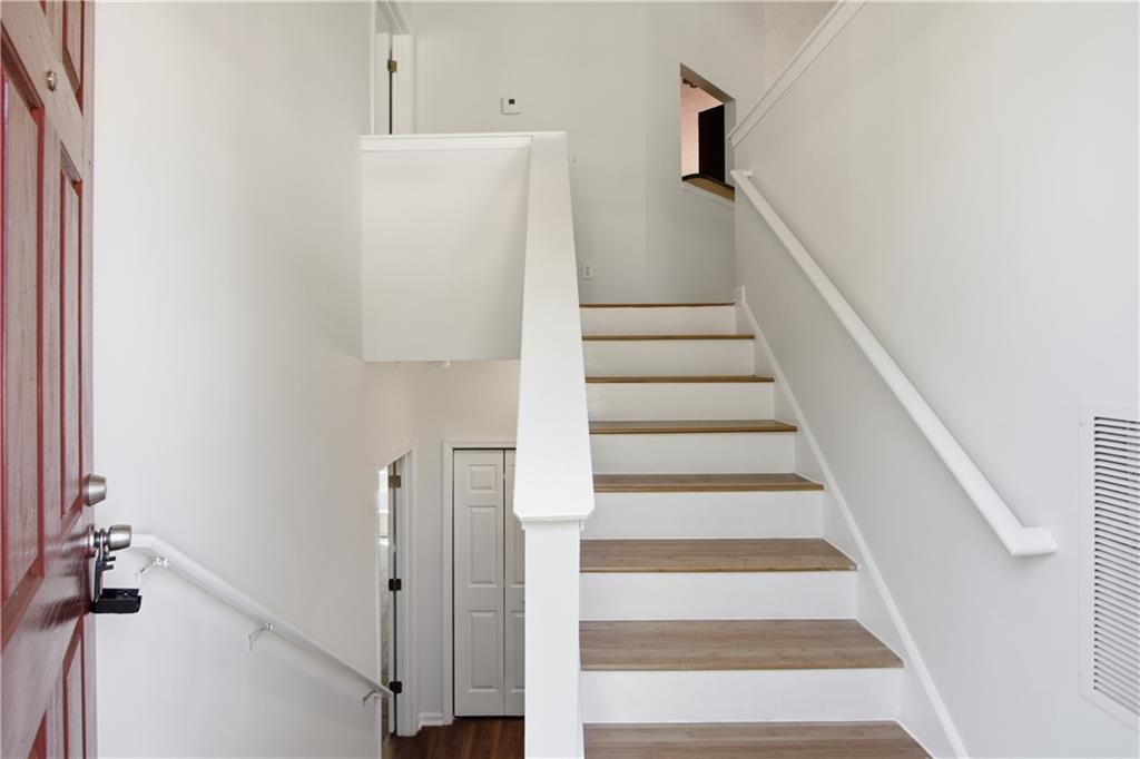 1670 Harvest Hill