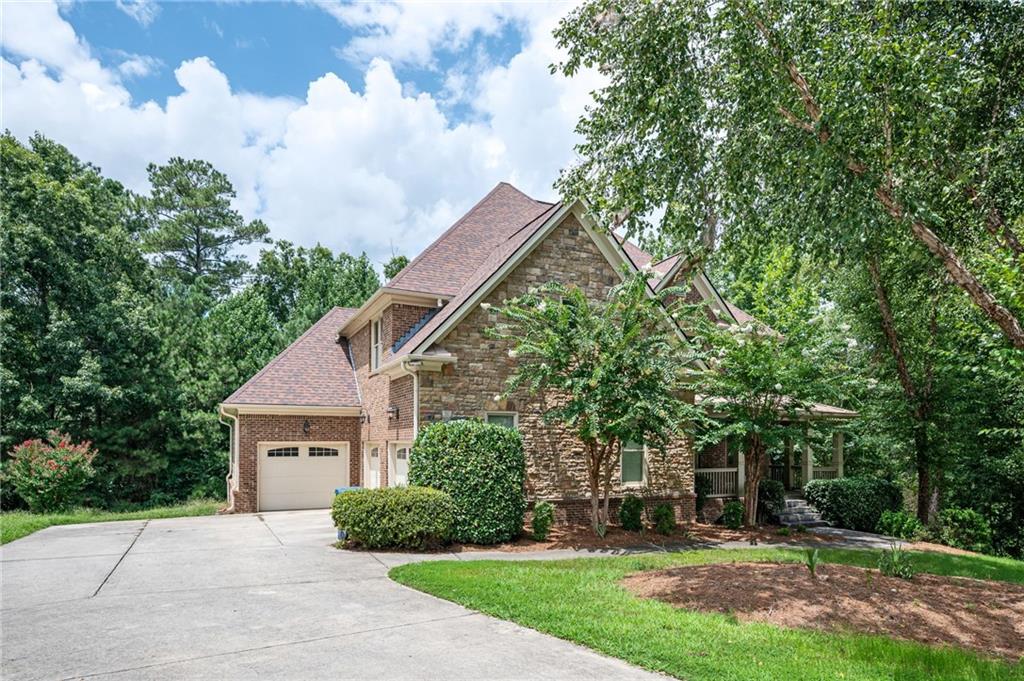 1526 Rocky River Drive