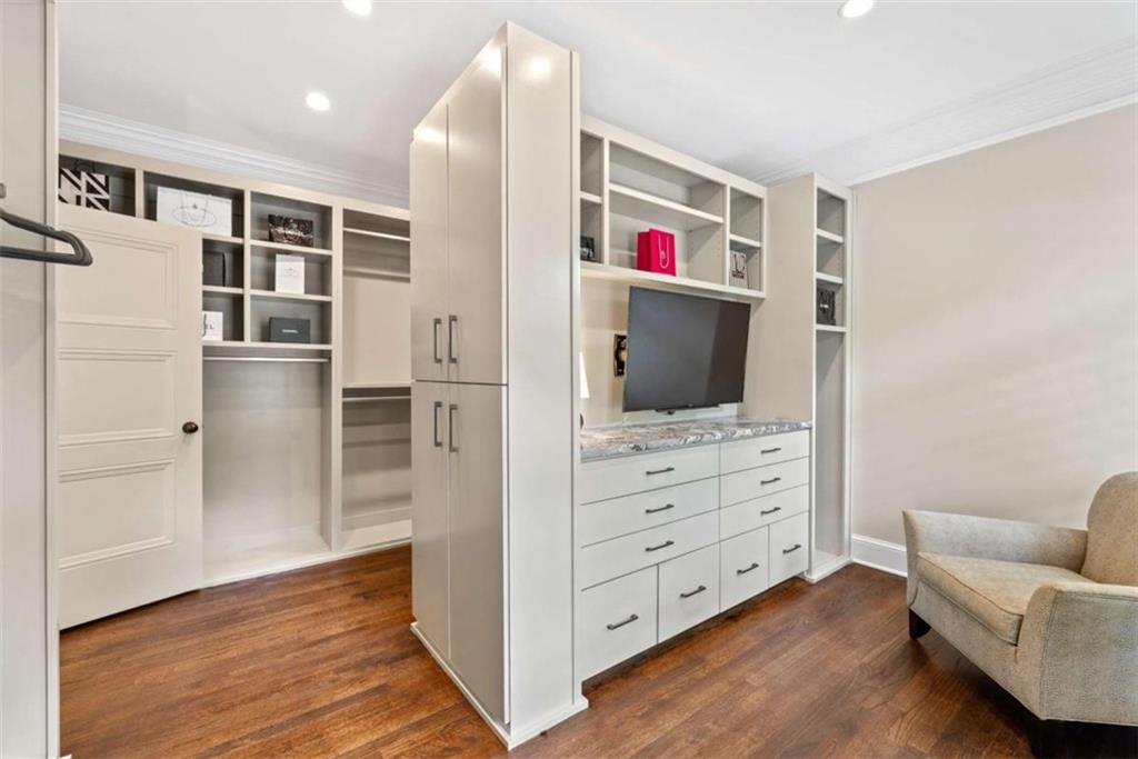 Farmbrook - Residential