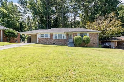 2244 BOLLINGBROOK Drive SW Atlanta GA 30311