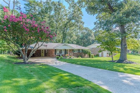 Photo of 259 Diane Drive SE, Smyrna, GA 30082 (MLS # 7657019)