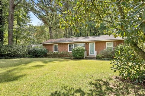 Photo of 2855 Hollywood Drive, Decatur, GA 30033 (MLS # 7665756)