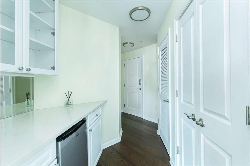 3040 Peachtree Road 1003