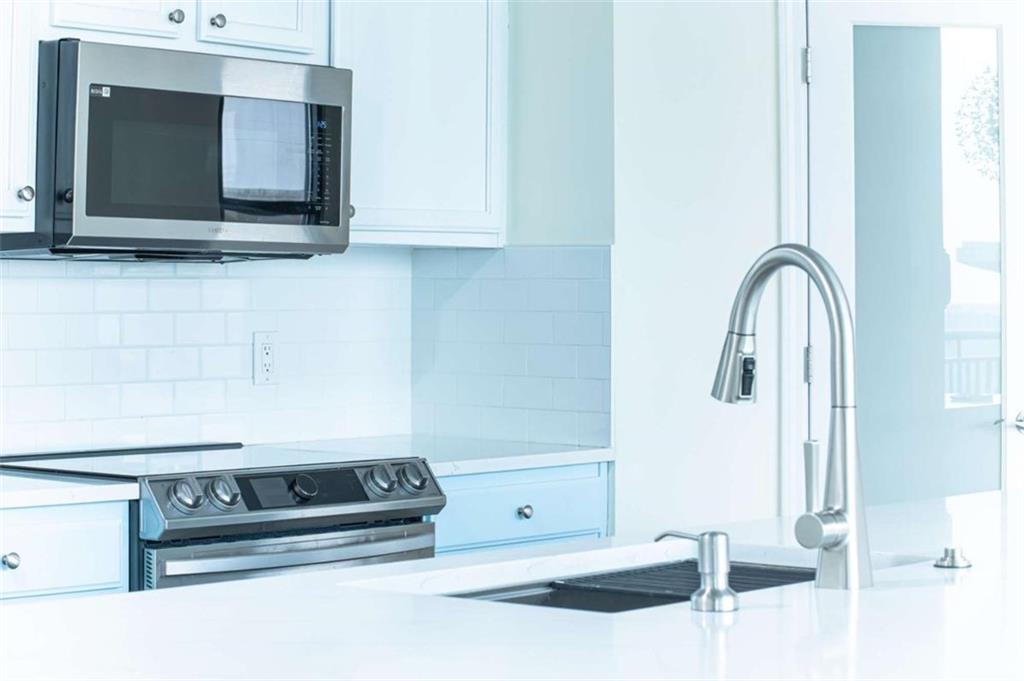 3040 Peachtree Road 1003