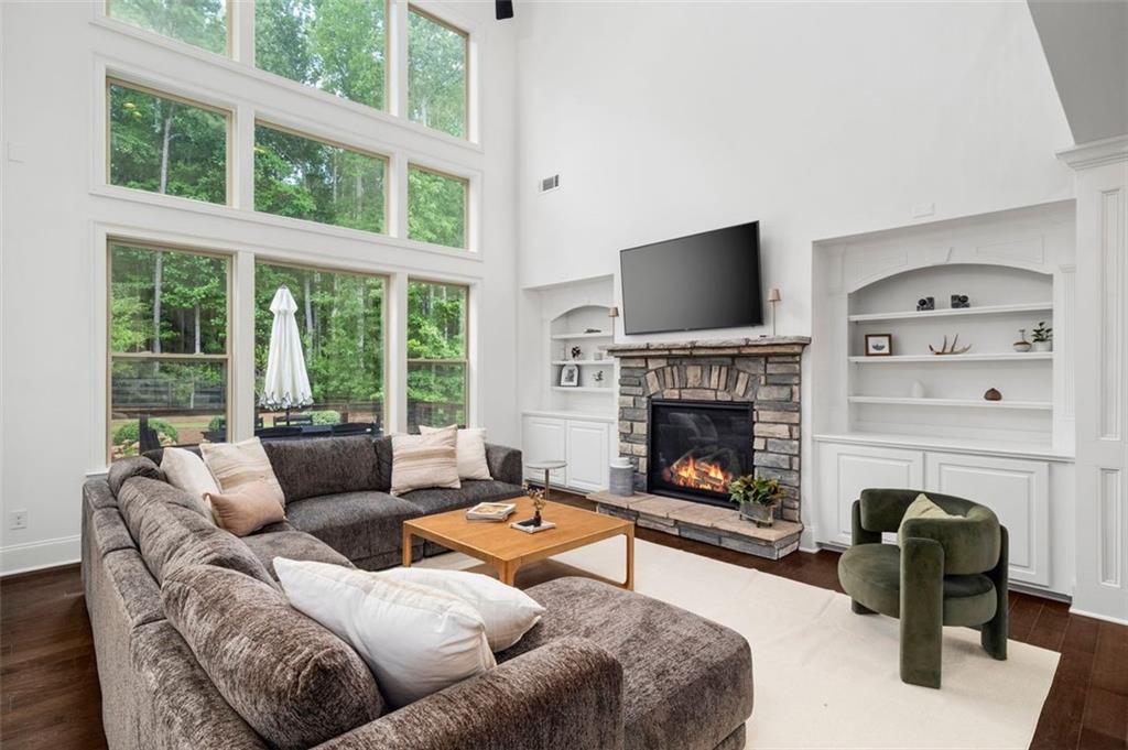 Manorview - Residential