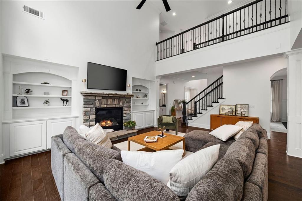 Manorview - Residential