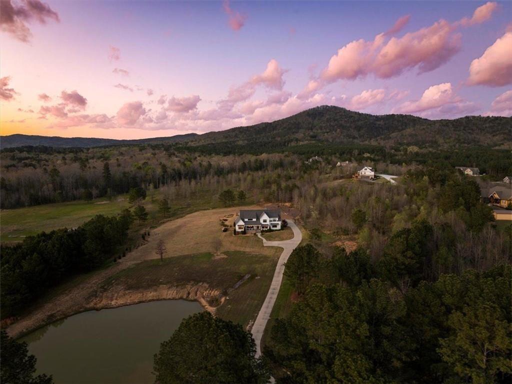 893 Everett Springs Road SW