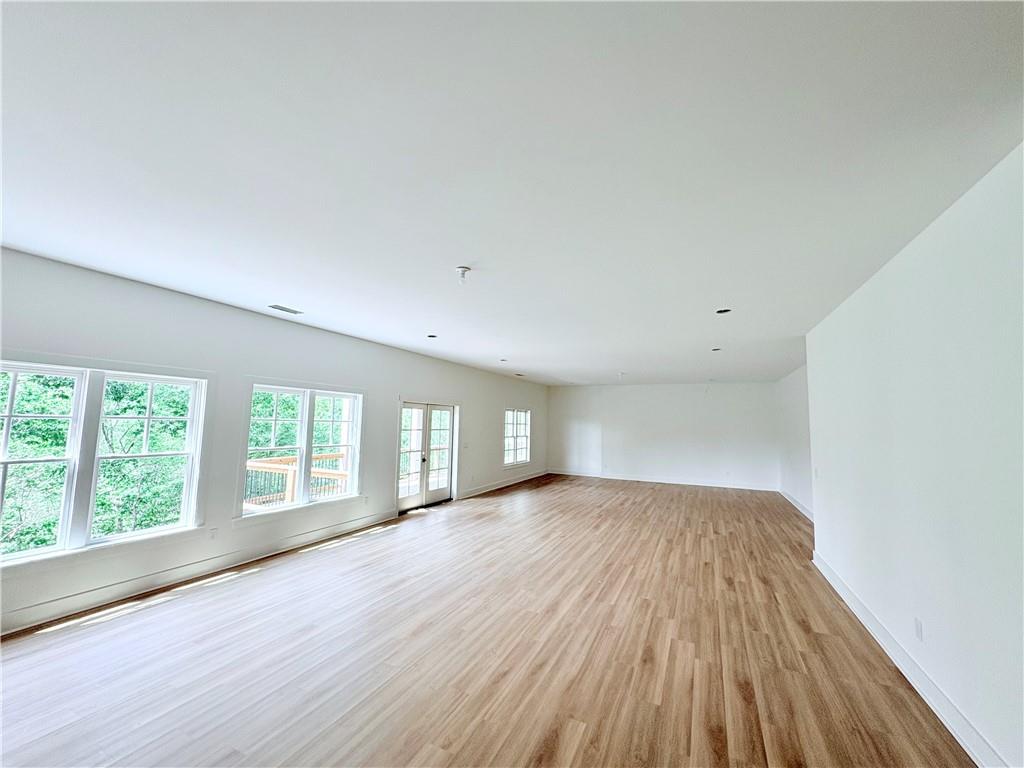 5753 Brendlynn Drive, Suwanee, Georgia image 29
