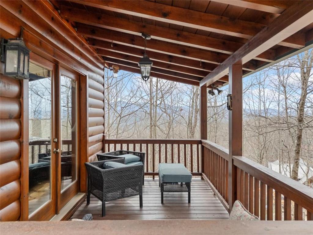 541 Little Bushy Head Road