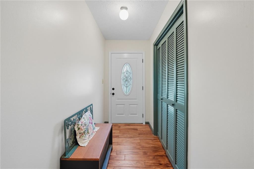 12 Indian River Road SE