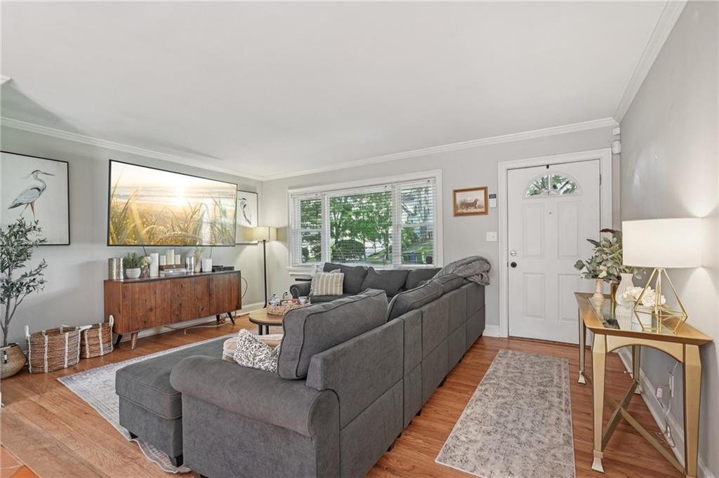 2331 Cortez Way NE