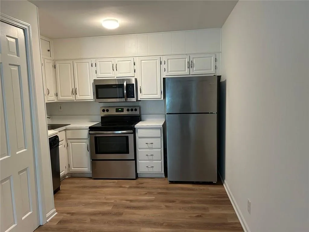 Atlanta, Georgia 30329, United States, ,Residential,Active,210612