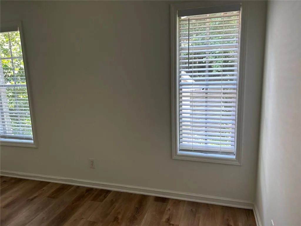 Atlanta, Georgia 30329, United States, ,Residential,Active,210612