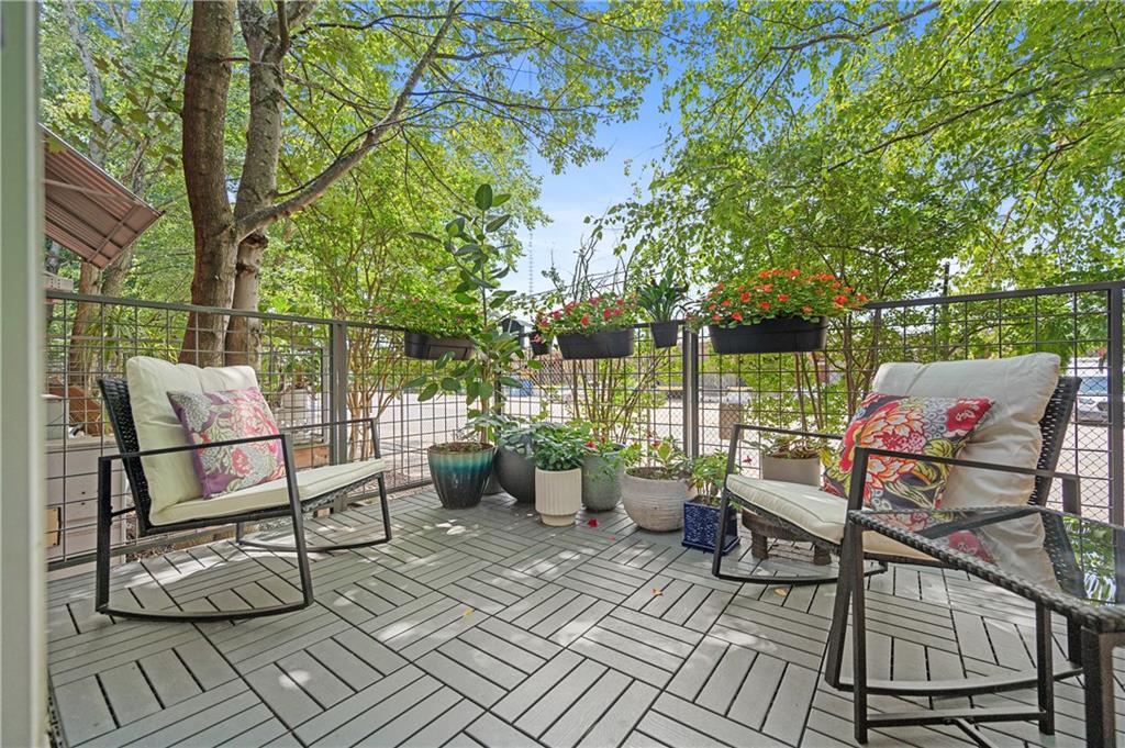 1661 La France Street NE 423