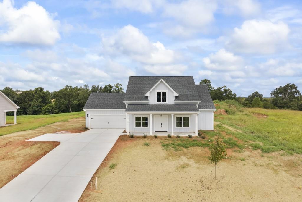 633 Racetrack Road