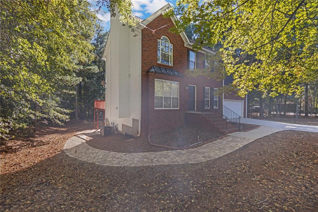 1004 Crown River Parkway
