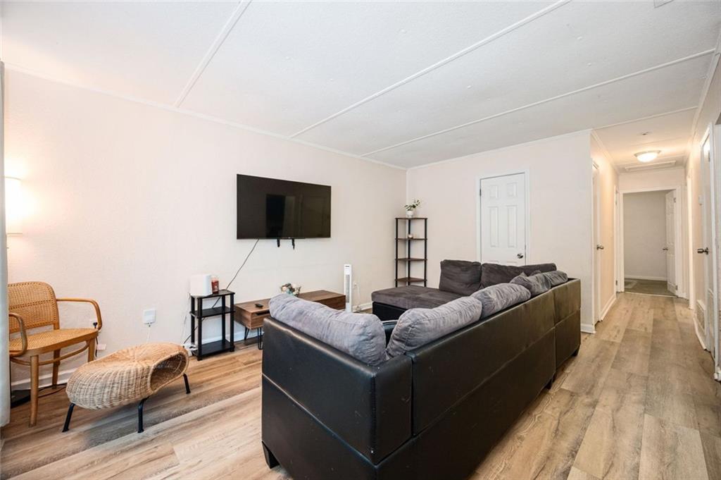 8 Westgate Park Court