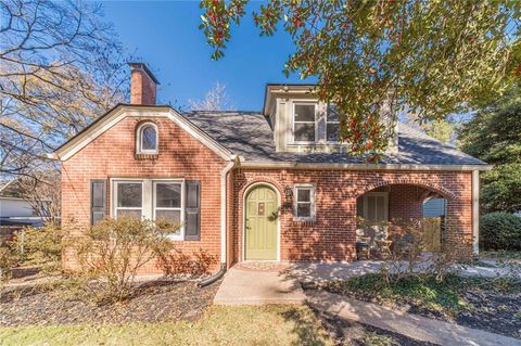 Homes For Sale - 1883 Cambridge Avenue<br/> College Park, GA 30337