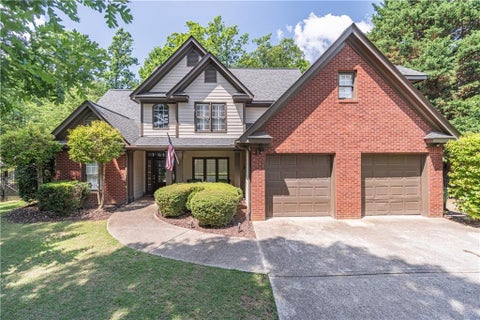 Homes For Sale - 2649 Waters Edge Drive<br/> Gainesville, GA 30504