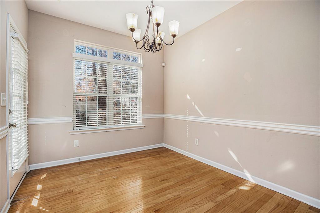 OLDE PEACHTREE TOWNHOMES - Residential