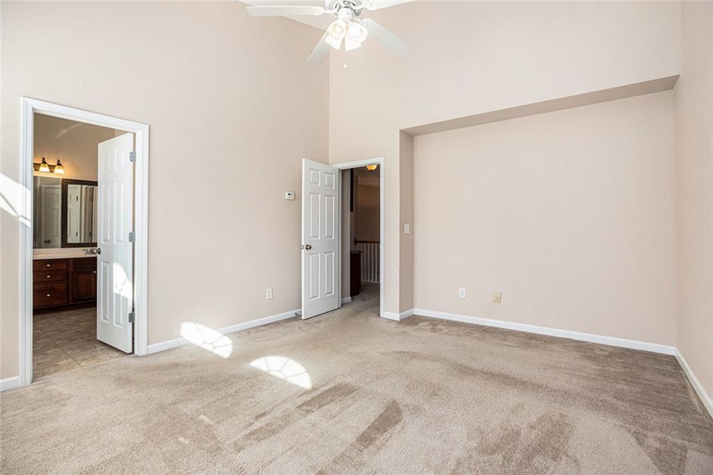 OLDE PEACHTREE TOWNHOMES - Residential